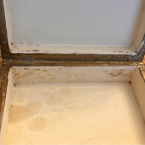 Vintage Italian Florentine Gilded Mini handmade Wooden Trinket Vanity Box - Picture 4 of 10